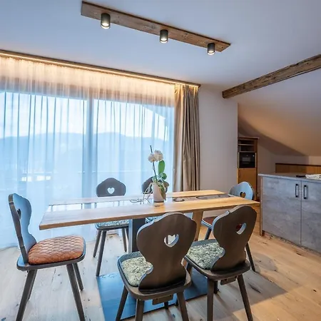 Ladinser Hof Western Apartment